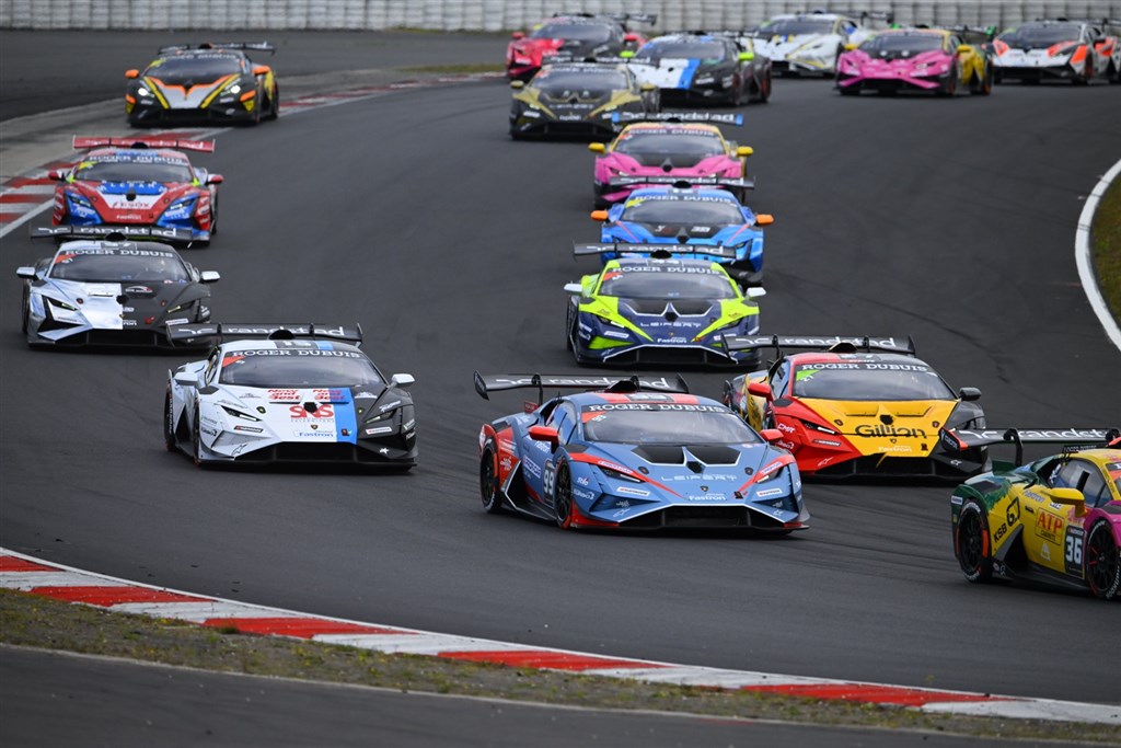 Udfordringerne stod i kø på Nürburgring. 
(Foto: Rytter Motorsport)